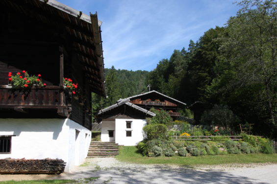 Panoramaweg am Wegleithof im Freilichtmuseum Stübing (c) OEFM UMJ